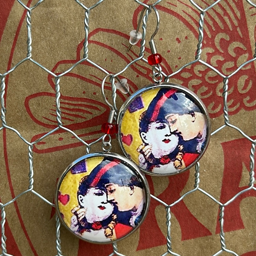 Trader Joe’s earrings 25mm lovers